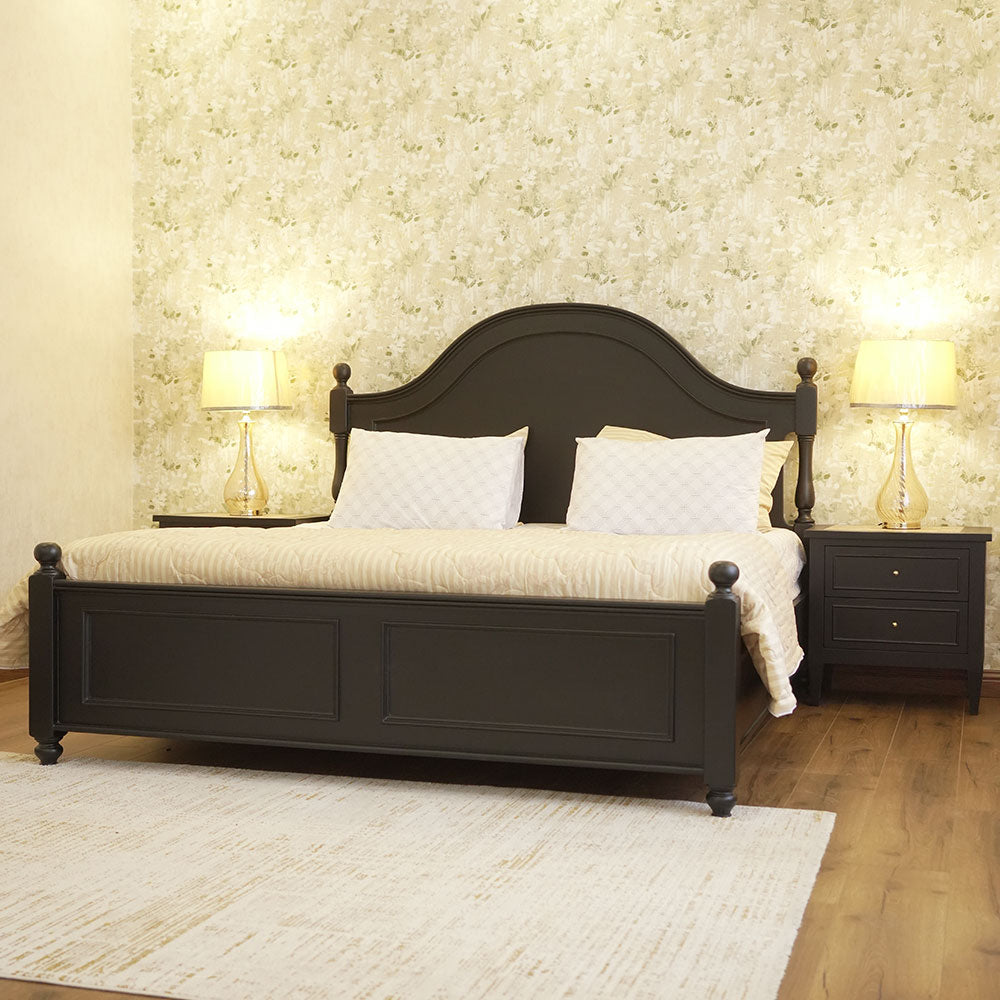 Elegant Pink Tufted Bed with Upholstered Bedroom Set